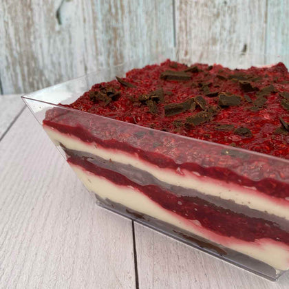 Copón frutos rojos y crema